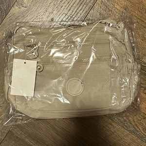 - Nwt beige Crossbody Bags for Women Waterproof Tote Bag Cas…